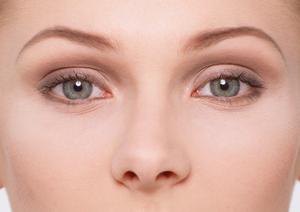 東京で評判の美容外科クリニックを徹底比較！シミ治療の最新技術と料金について